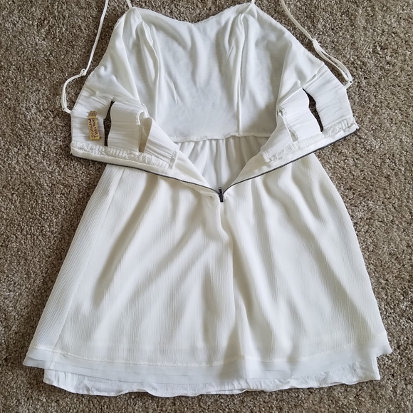 SOLD | White lace dress - Picture 9 of 9